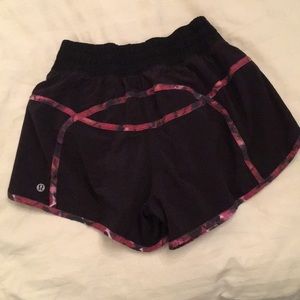 LULULEMON tracker shorts